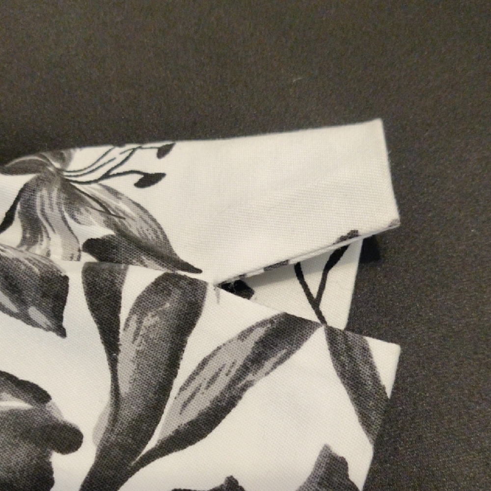 Erik Stewart. Floral Black and White Pants - Picture 6 of 9